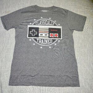 Nintendo T-Shirt Size Medium Gray Lightweight Controller Classically Trained